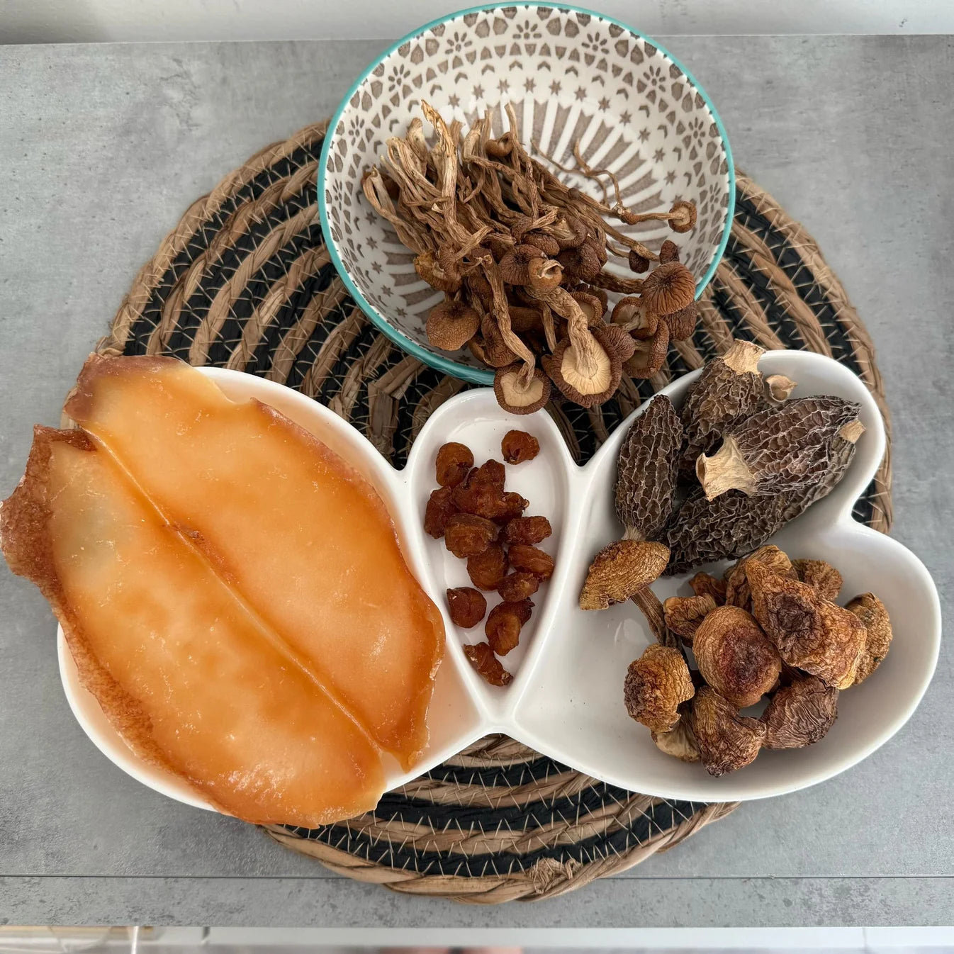 羊肚菌響螺片湯