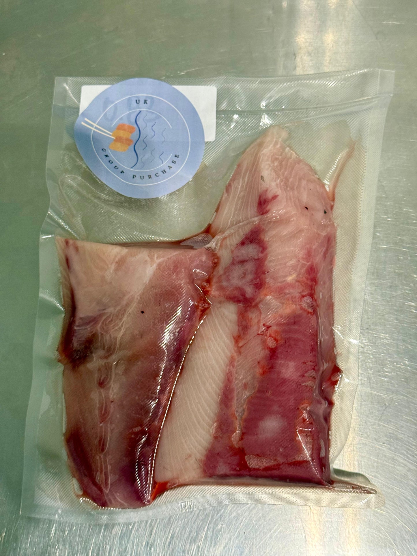 1/4 Fresh YellowTail Hamachi 新鮮日本油甘魚(全英直送會係急凍)£6.99/100g, 貨到磅重